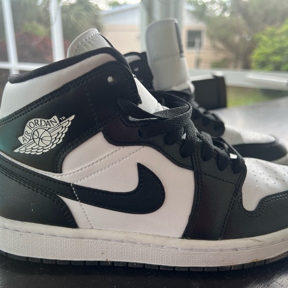 Nike Air Jordan Black and White Sneakers - Picture 2 of 6